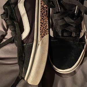 Van’s kids size 13 skater, lace up, stylish black and white with cheetah print